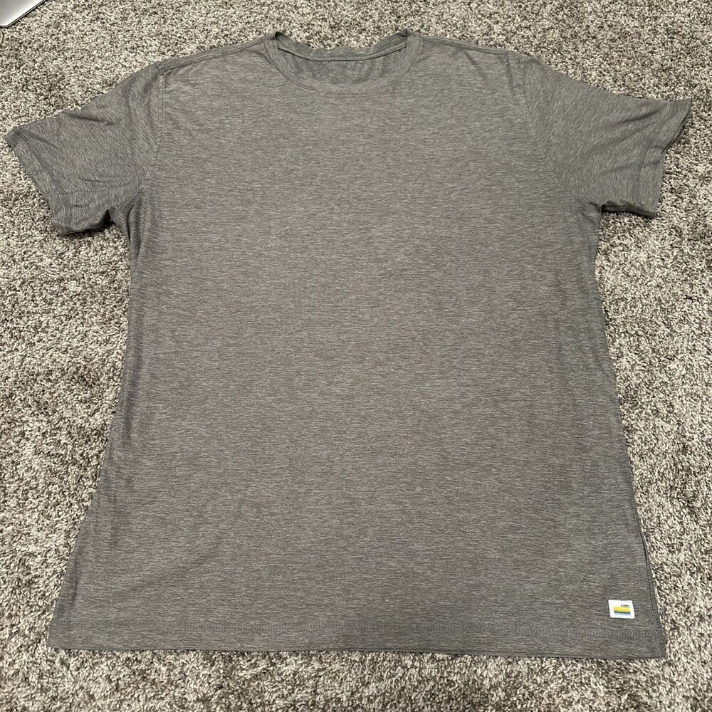 Vuori Strato Tech Tee Shirt Men’s Size XL Grey Heather Moisture Wicking V126